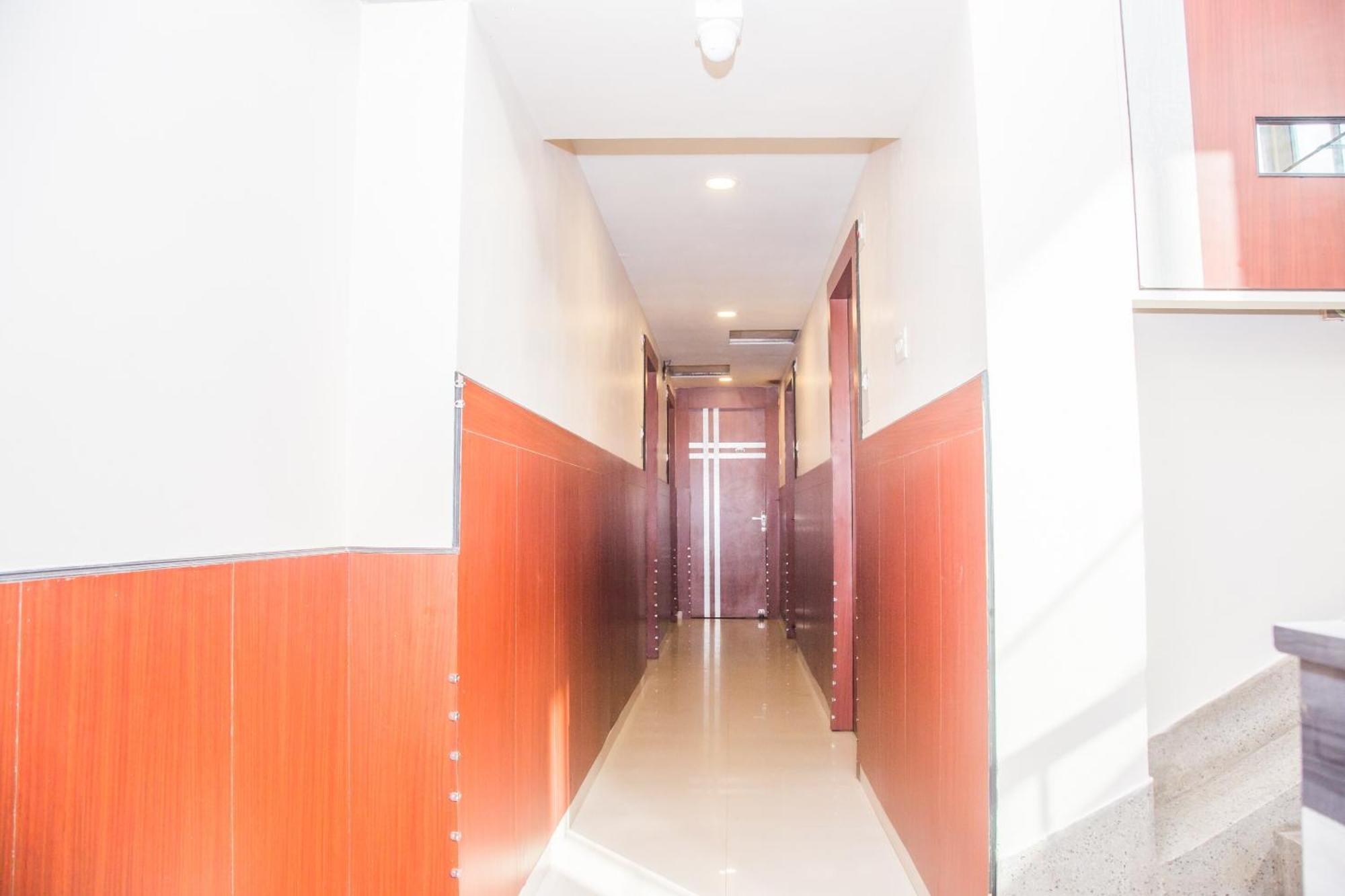 Oyo Hotel Executive Inn Agartala Exterior photo